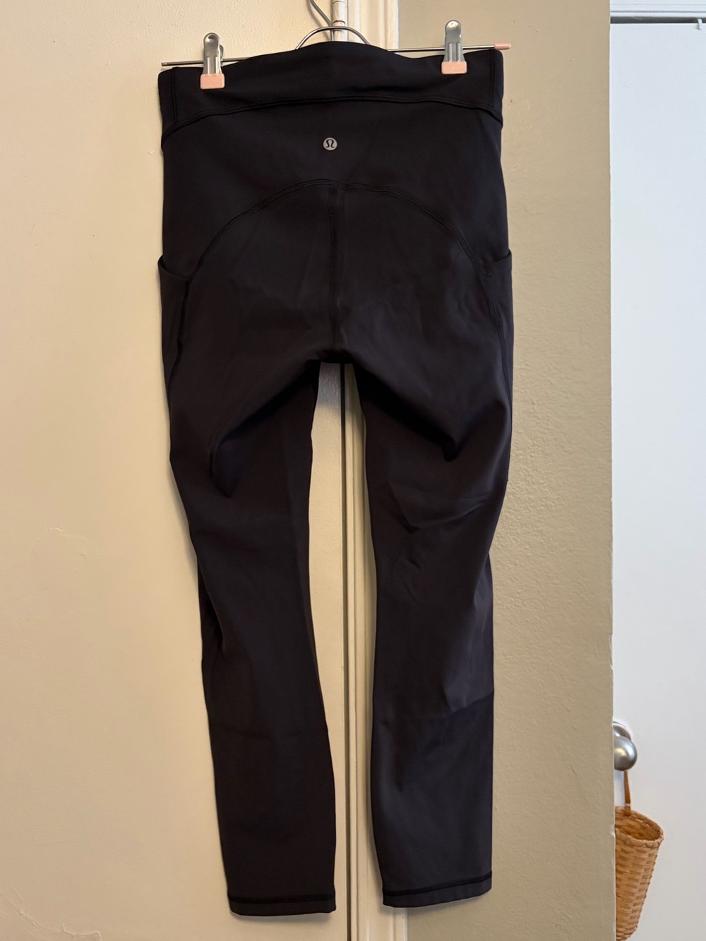 Lululemon black leggings size 6